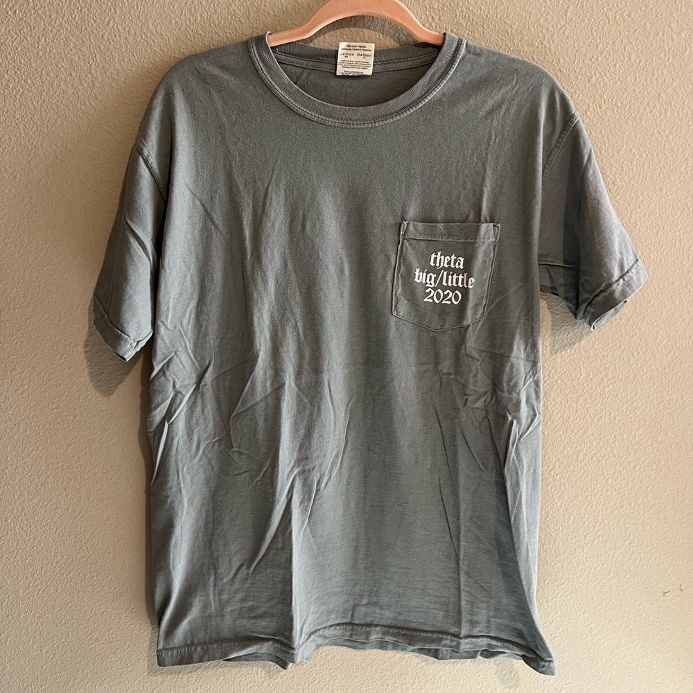 Comfort Colors Kappa Alpha Theta Gray Pocket Tee